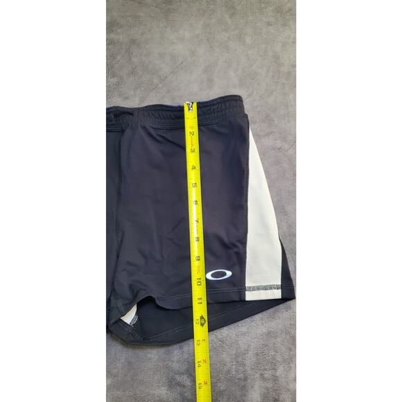 OAKLEY SZ L SHORTS FOR THE BEACH OR POOL BLACK WOMEN'S WORKOUT C21-23 - Picture 2 of 8